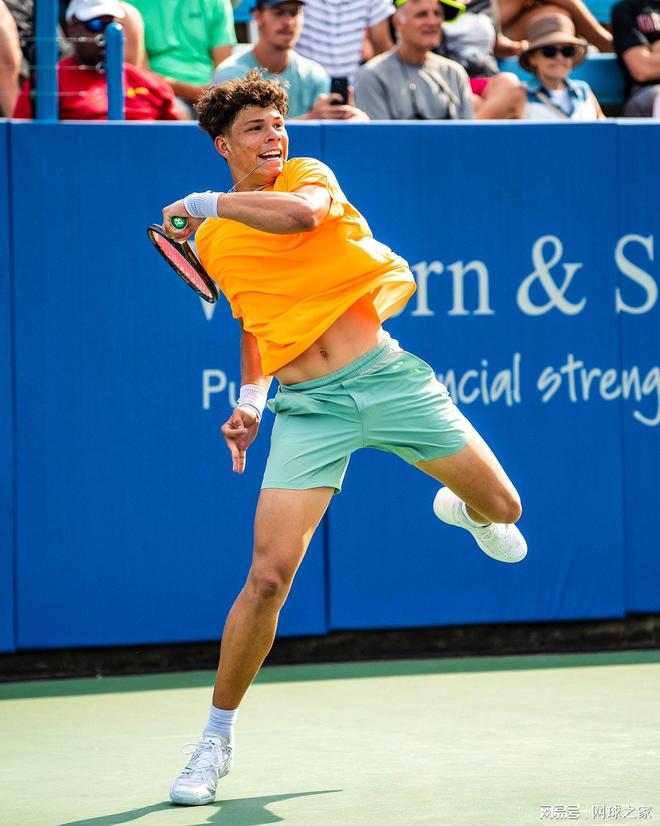 握了比赛的 握了比赛的