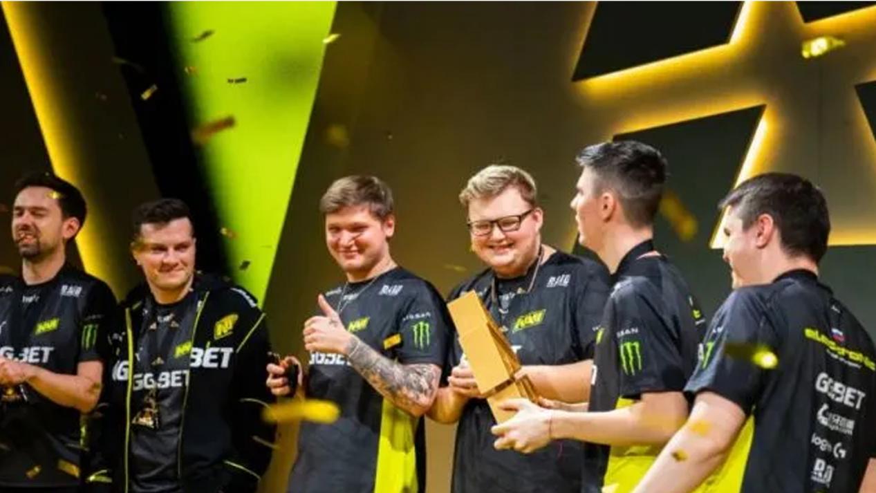 对手远远抛 对手远远抛